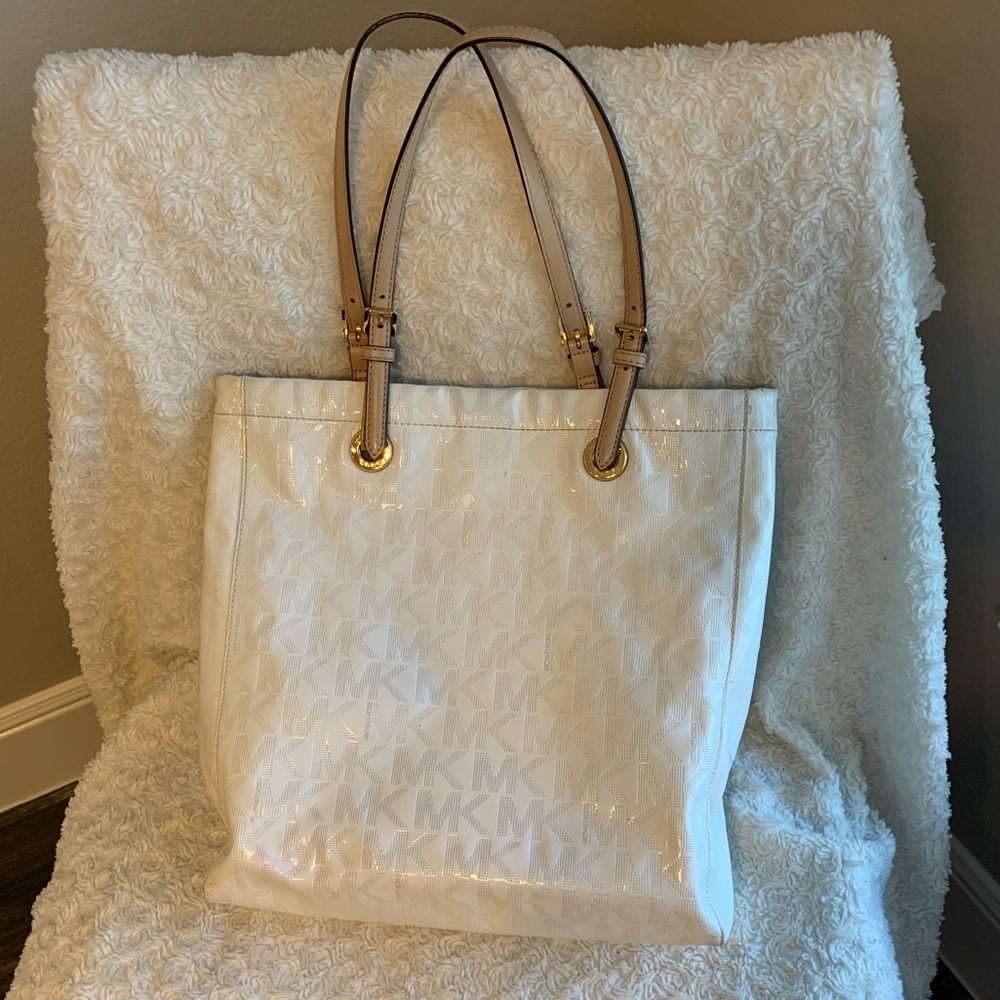 White Michael Kors Bag
